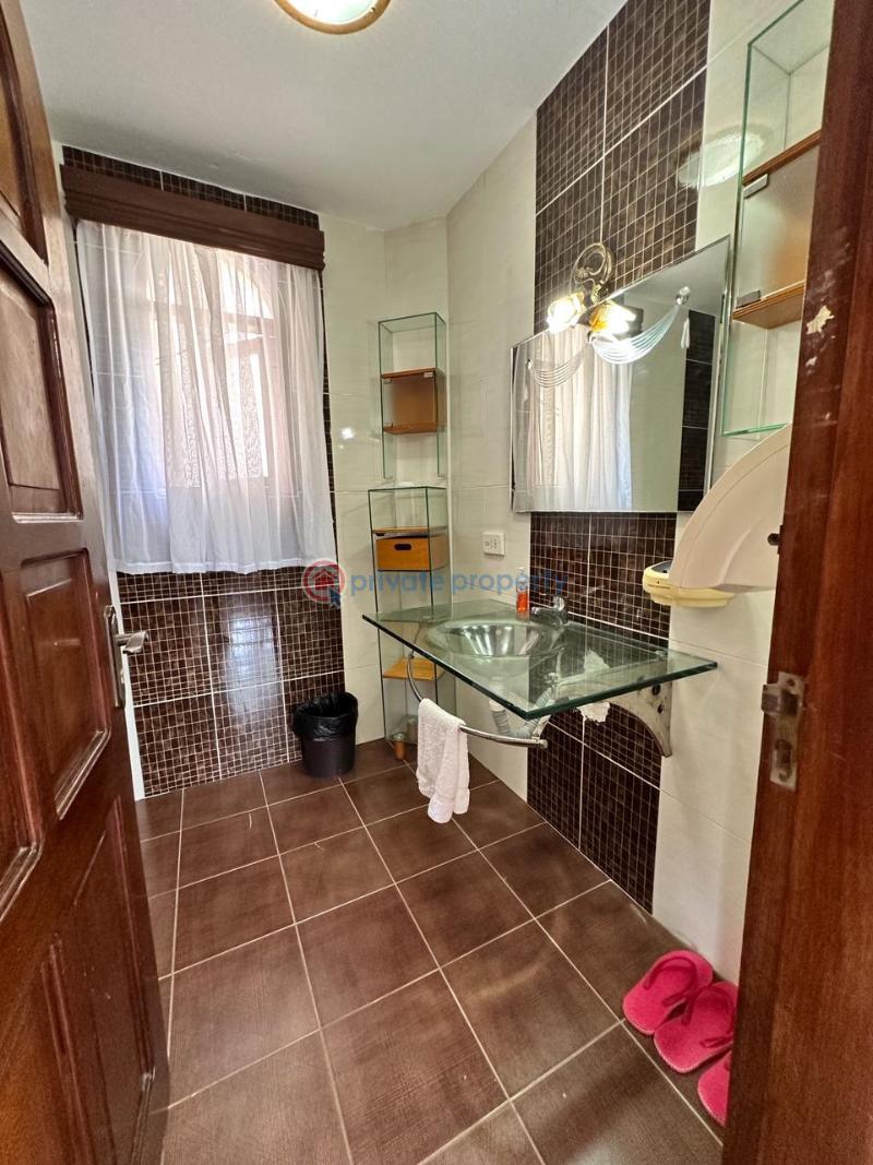 7 bedroom House For Sale Nyali Mombasa  - 8