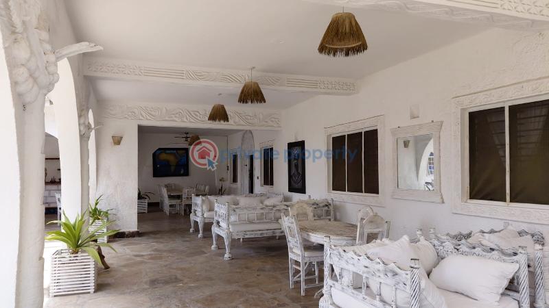 8 bedroom Detached Duplex For Sale Jacaranda Road Jacaranda Beach. Watamu Kilifi - 11