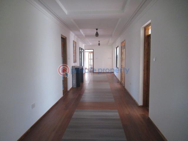 8 bedroom House For Sale Off Bogani Rd bogani Karen Nairobi - 14