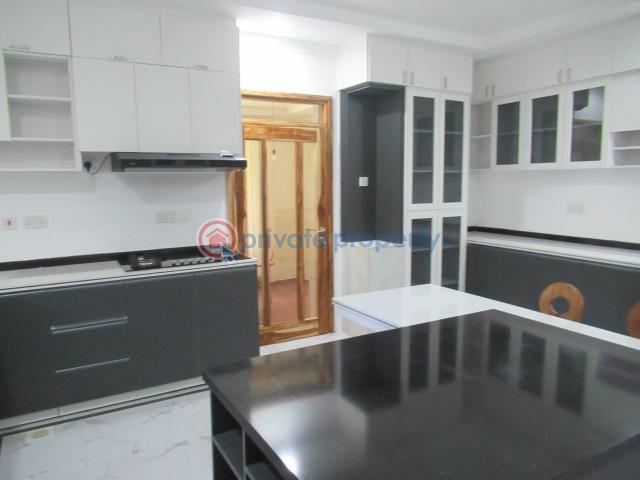 8 bedroom House For Sale Off Bogani Rd bogani Karen Nairobi - 9