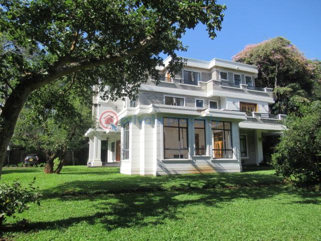 8 bedroom House For Sale Off Bogani Rd bogani Karen Nairobi - 0