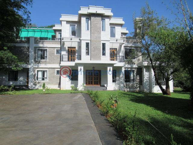 8 bedroom House For Sale Off Bogani Rd bogani Karen Nairobi - 2