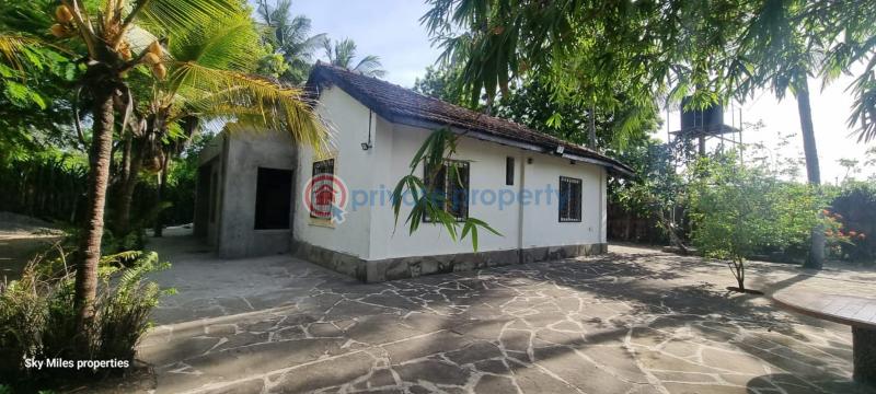 3 bedroom Detached Bungalow For Sale Kanamai Road Near Salama Beach Hotel Kanamai Mtwapa Kilifi - 3
