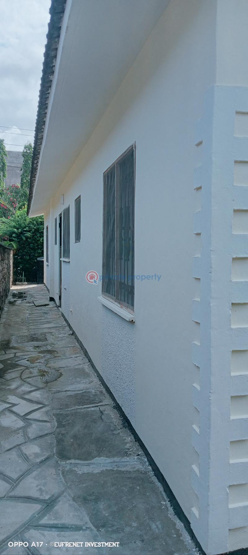 3 bedroom House For Sale Vescon mtambo Road Bamburi Mombasa - 10