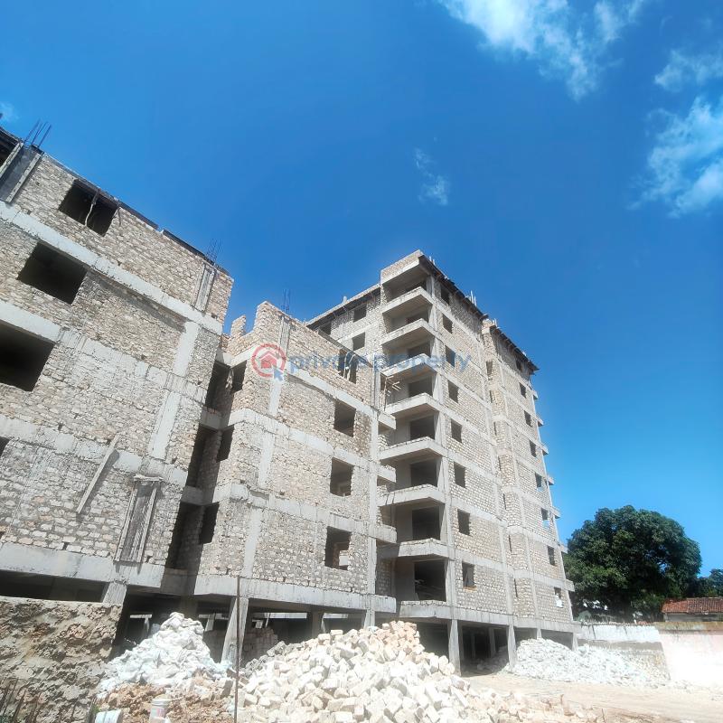 2 bedroom Apartment For Sale Links Road 2nd Row From The Beach Nyali Mombasa - 2