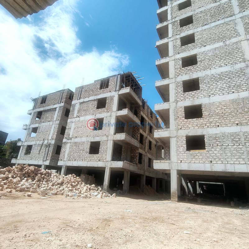 2 bedroom Apartment For Sale Links Road 2nd Row From The Beach Nyali Mombasa - 1