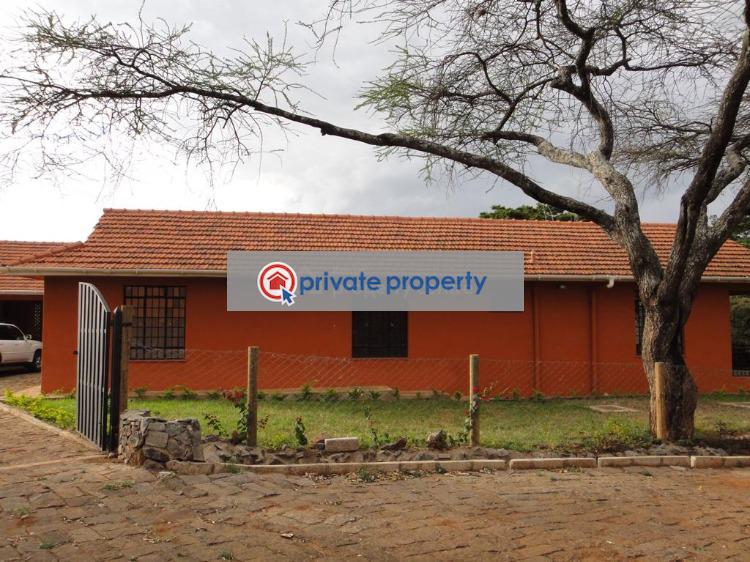 4 bedroom Detached Bungalow For Sale &nbsp;banda School Area Karen Nairobi - 2