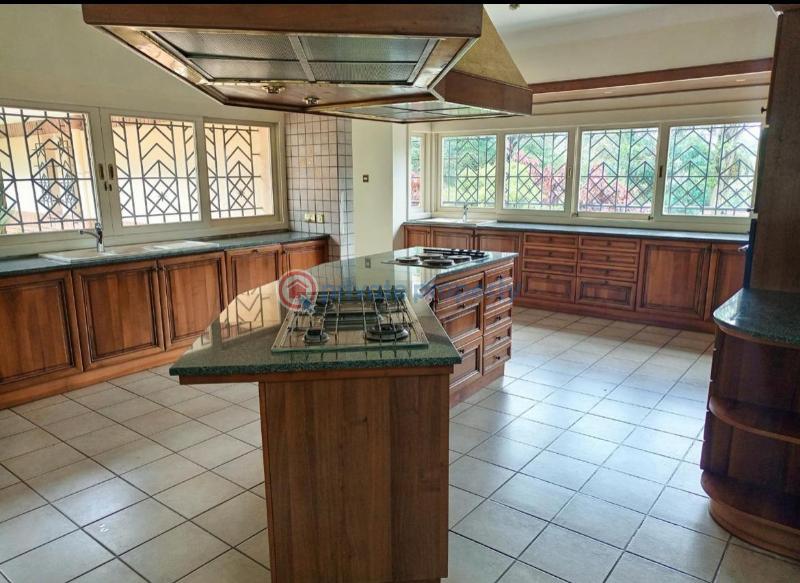4 bedroom House For Sale Old Muthaiga Nairobi - 4