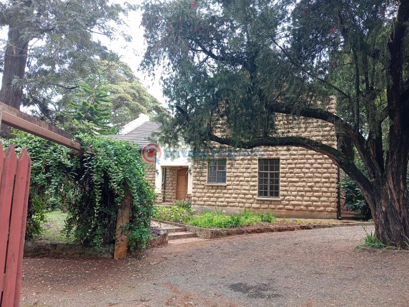 5 bedroom House For Sale Karen Nairobi - 1