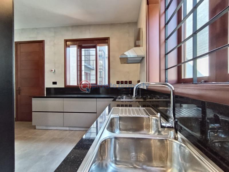 4 bedroom House For Sale Runda new Kitisuru Nairobi - 13
