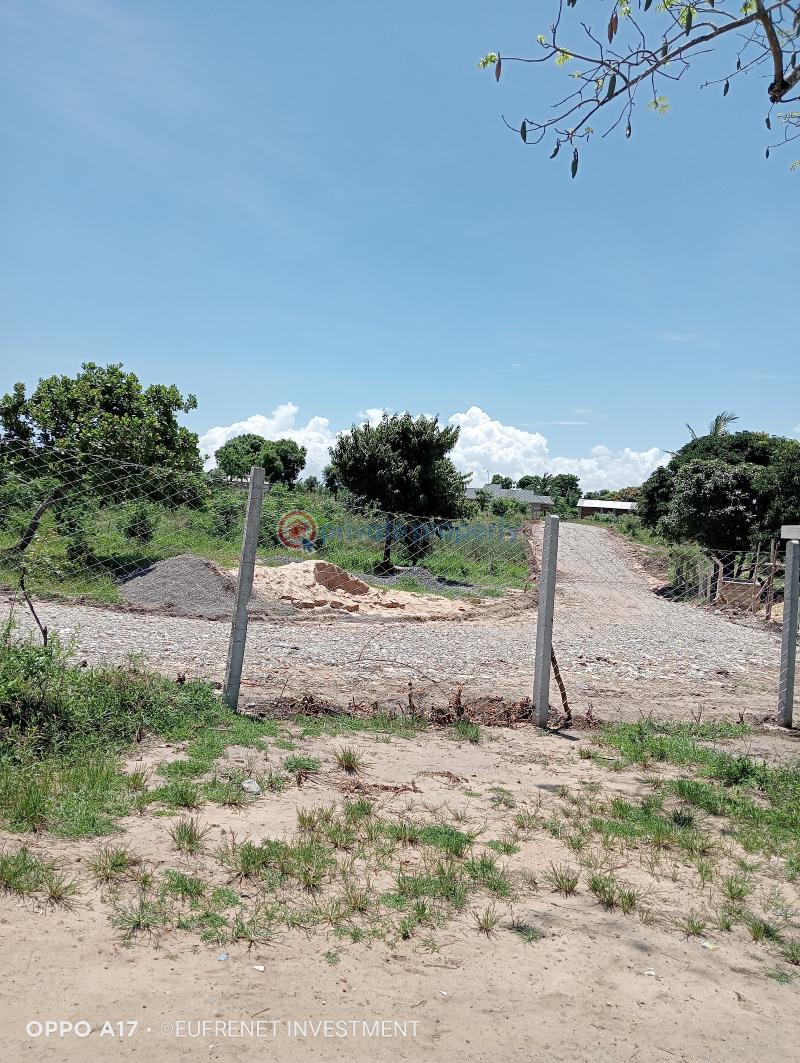 Land For Sale Near Macmillan School Cabro Road Shanzu Mombasa - 0