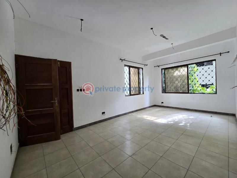 2 bedroom Apartment For Sale Jjc Road mtambo Road Bamburi Mombasa - 10
