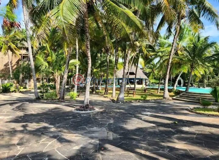 10 bedroom Commercial Property For Sale Kikambala Mtwapa Kilifi - 0