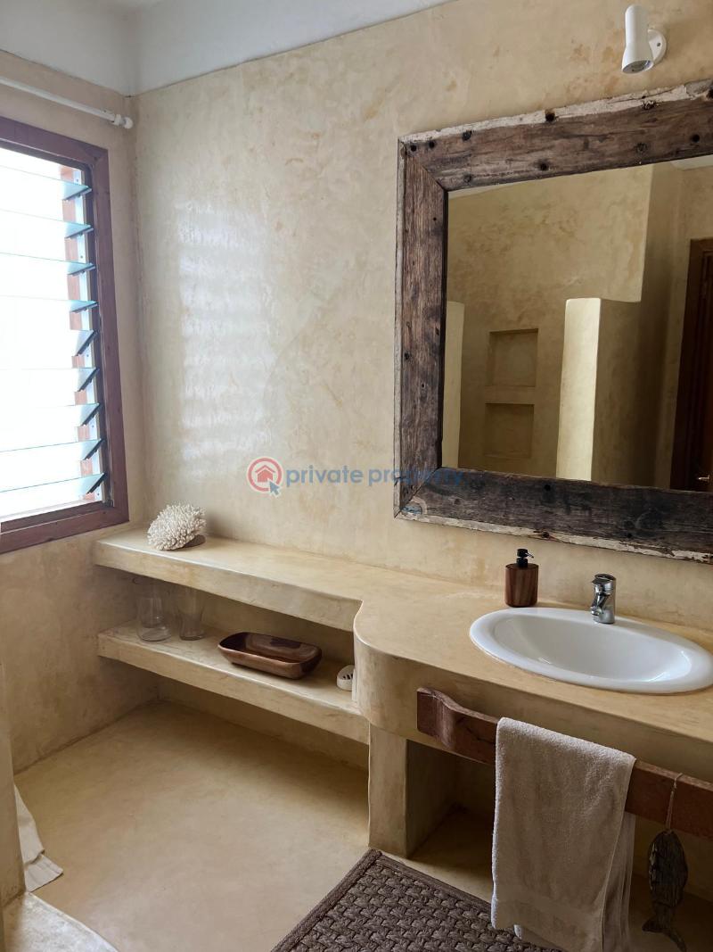 10 bedroom Commercial Property For Sale Watamu Kenya Ocean Front Watamu Kilifi - 16