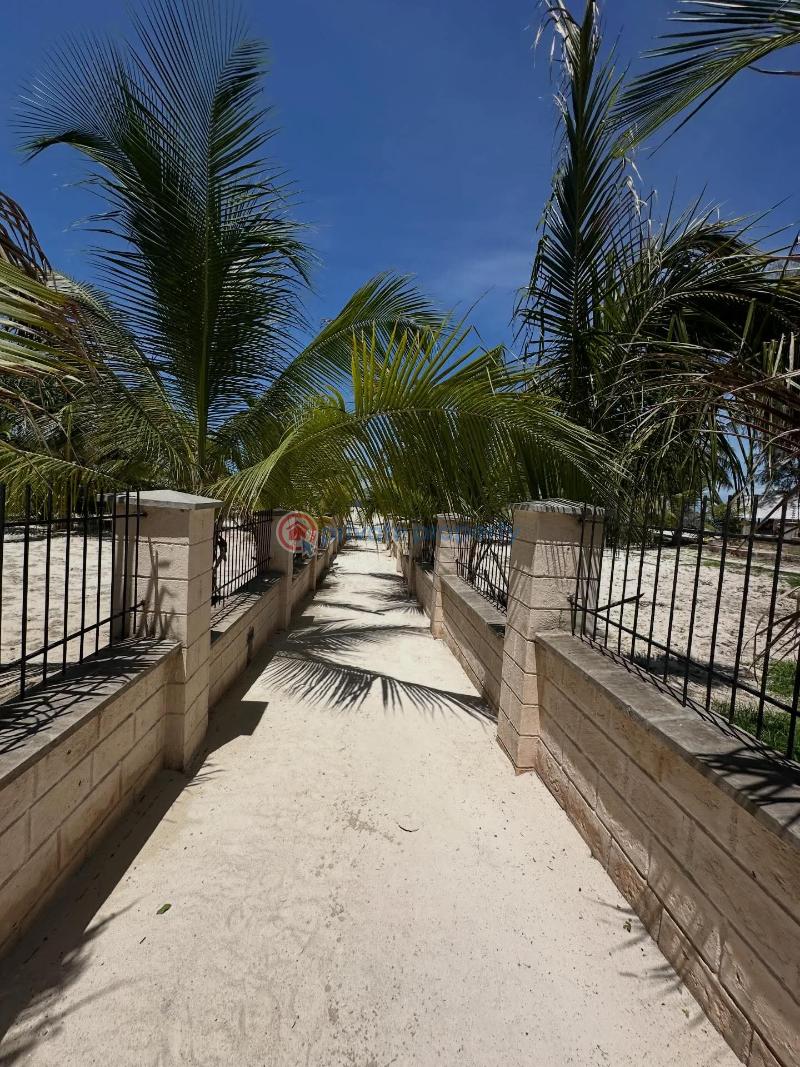Land For Sale Beach Road Diani Diani Beach. Ukunda Kwale - 1
