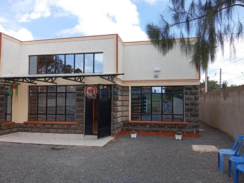 3 bedroom House For Sale Afew Meters From The Tarmac Road Ngong Kajiado - 4