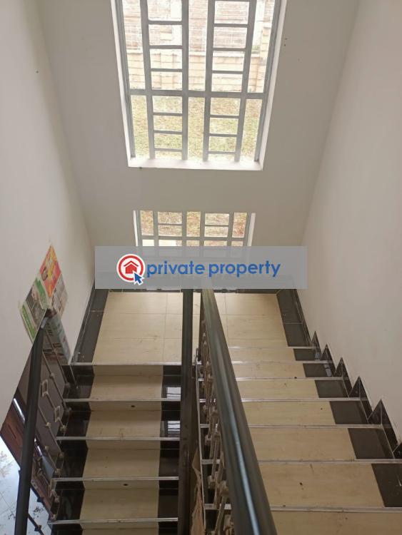 4 bedroom House For Sale &nbsp;500meters From Tarmac Rd Kikuyu Kiambu - 4