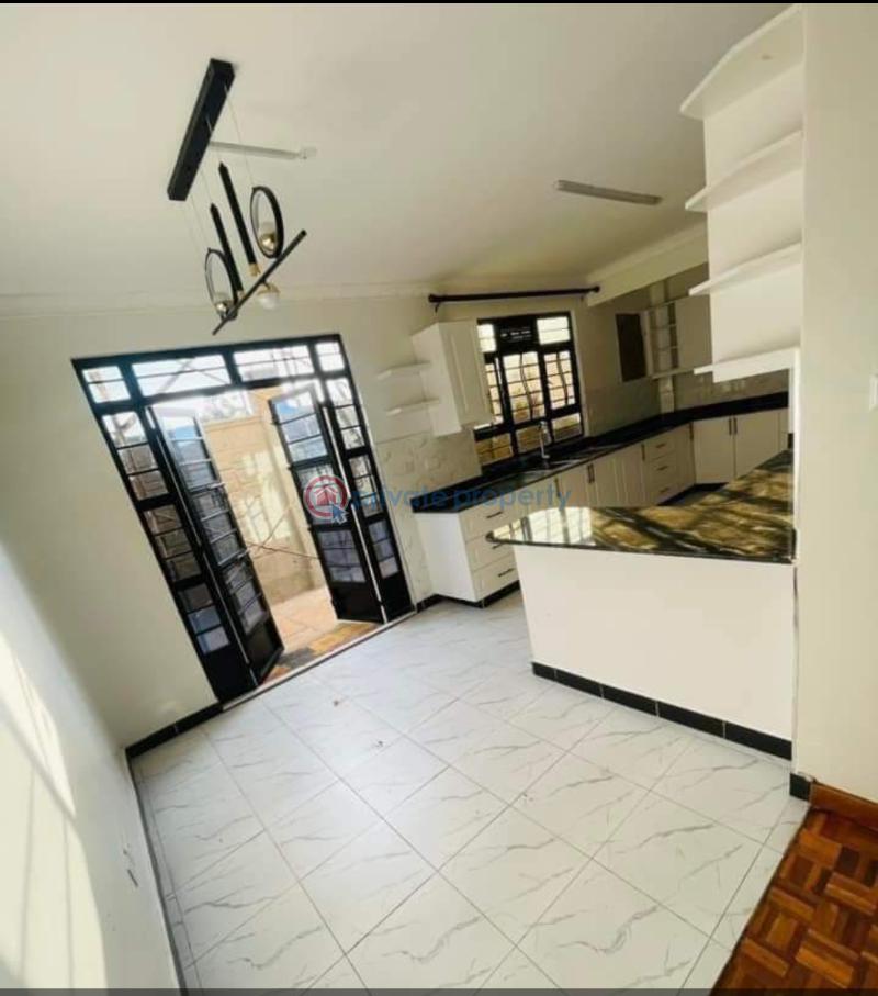 4 bedroom House For Sale 200 Meters From The Tarmac Road. Gikambura Kikuyu Kiambu - 9