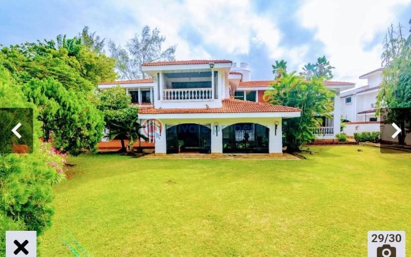 5 bedroom House For Sale Nyali Beach 2nd Row From The Beach Nyali Mombasa - 0