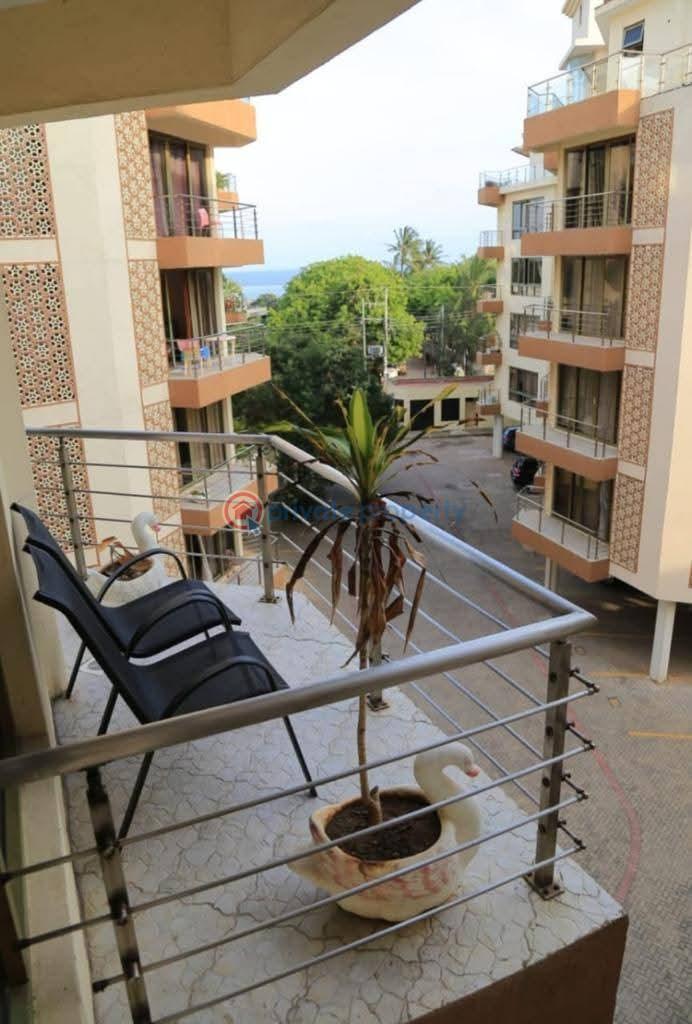 3 bedroom Apartment Short let Nyali Mombasa - 15