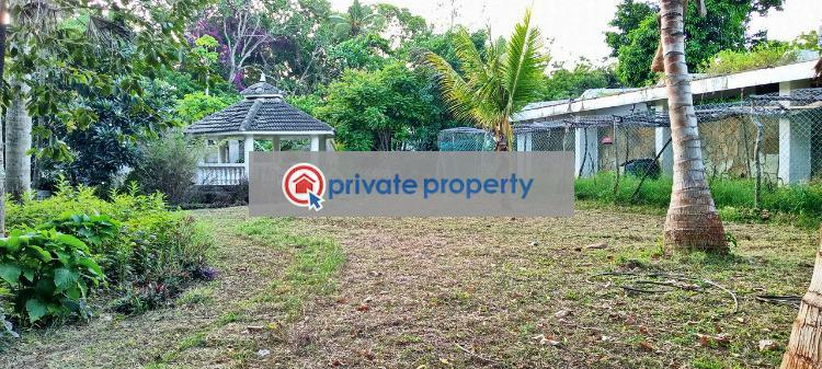 10 bedroom Commercial Property For Sale Nyali Mombasa - 7
