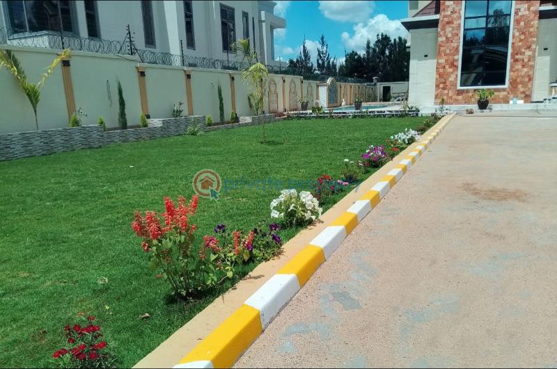 7 bedroom House For Sale Nairobi Karen  - 9