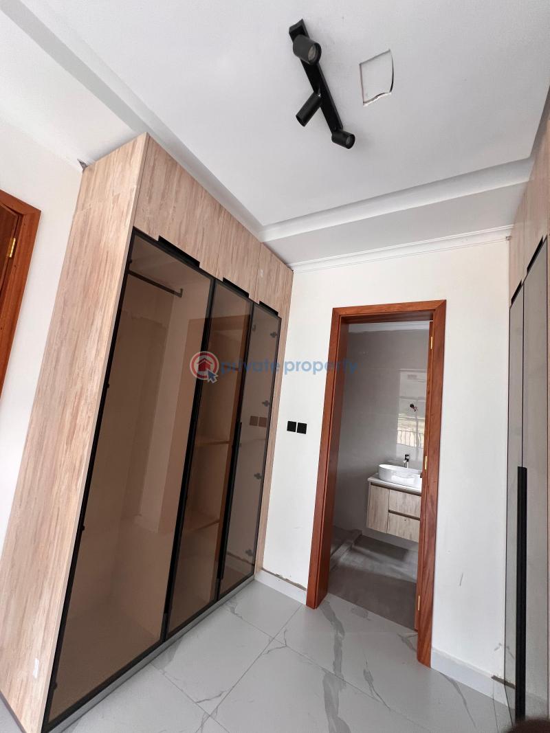 5 bedroom House For Sale 200meters From Muhuri Road Kikuyu. Kiambu - 9