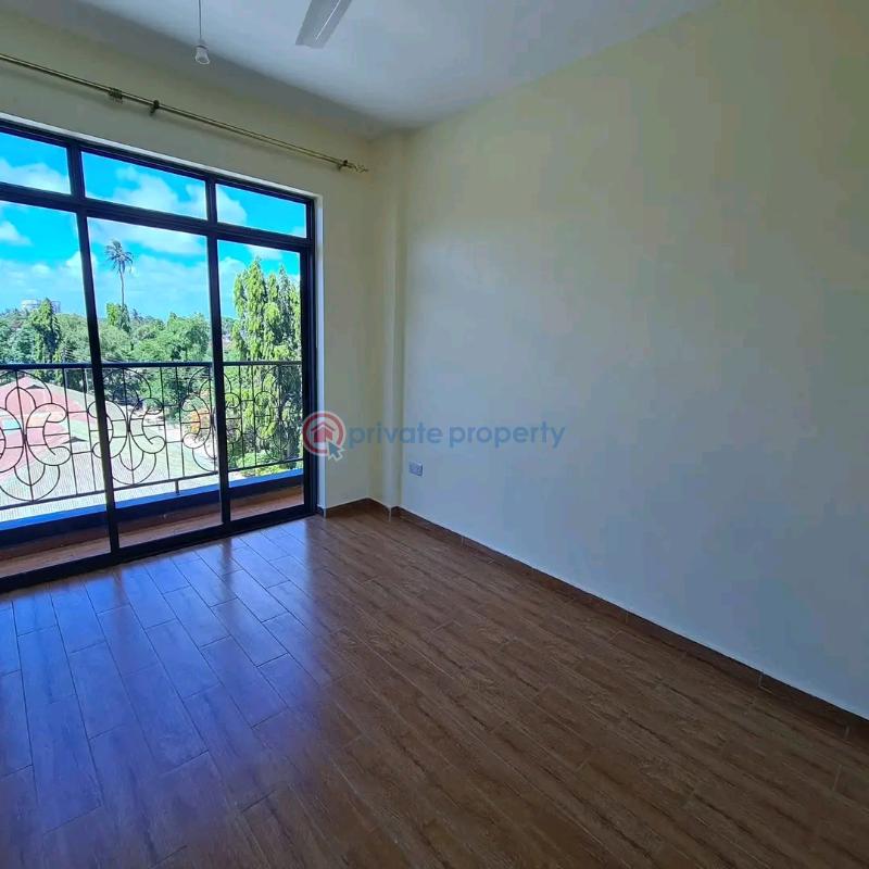 3 bedroom Apartment For Rent Beach Road Nyali Mombasa - 12