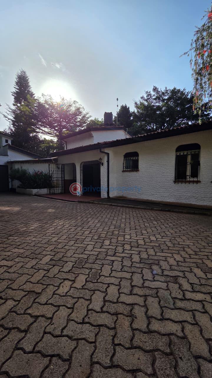 4 bedroom Townhouse For Rent Hillview Estates Spring Valley Nairobi - 1