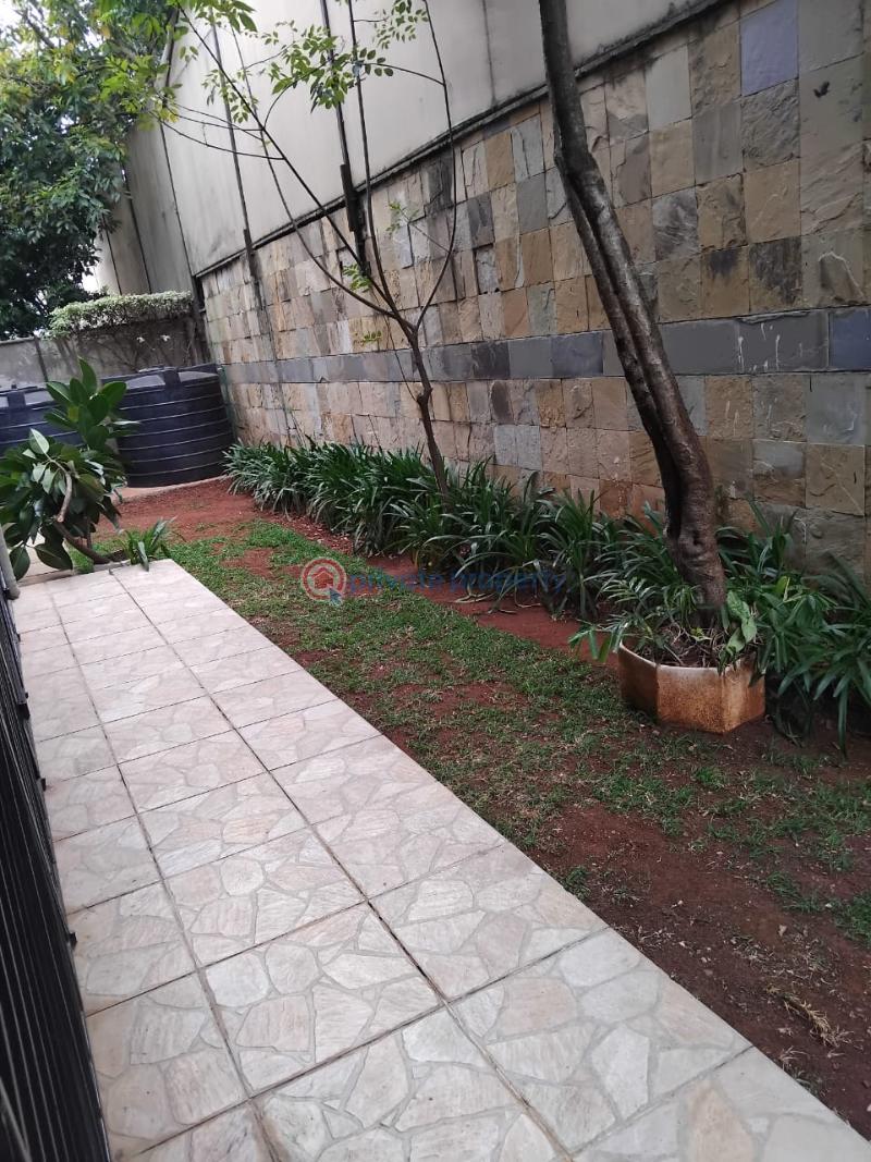 5 bedroom Townhouse For Sale Lavington Nairobi - 16