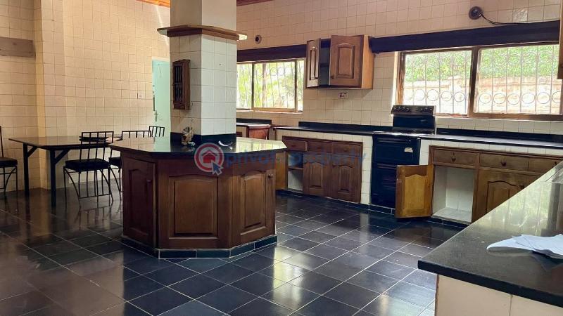 5 bedroom Detached Bungalow For Rent Spring Valley Nairobi - 6