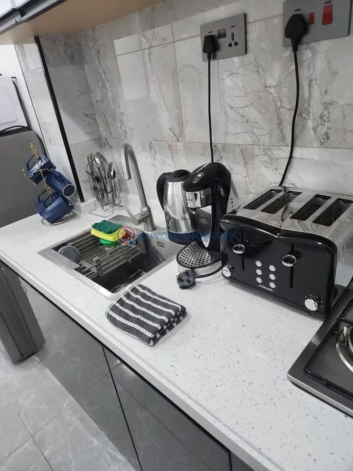 1 bedroom Apartment Short let Kileleshwa Nairobi - 3