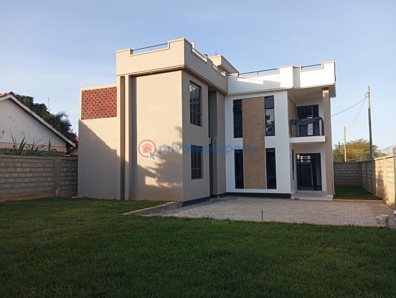 4 bedroom House For Sale 300 Meters From The Tarmac Road Rongai Ongata Rongai Kajiado - 0