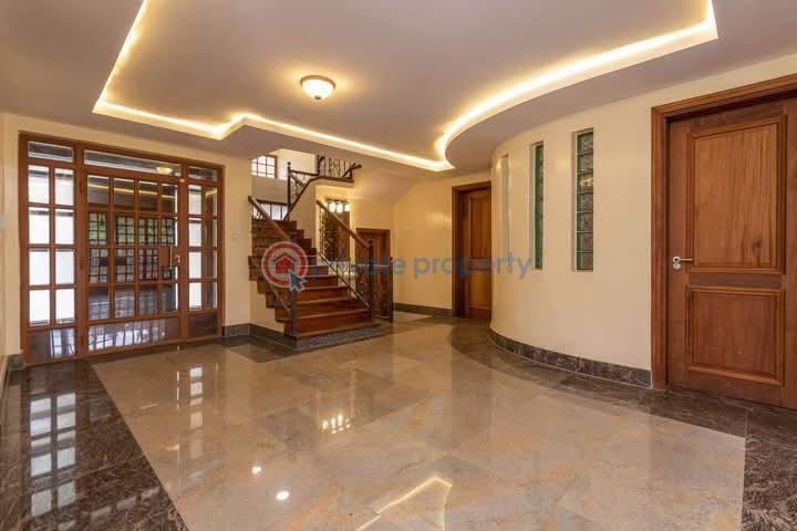 7 bedroom Townhouse For Rent Karen Nairobi - 4