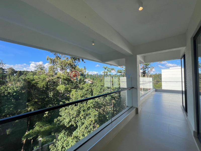 6 bedroom House For Sale Peponi Road Westlands Nairobi - 10