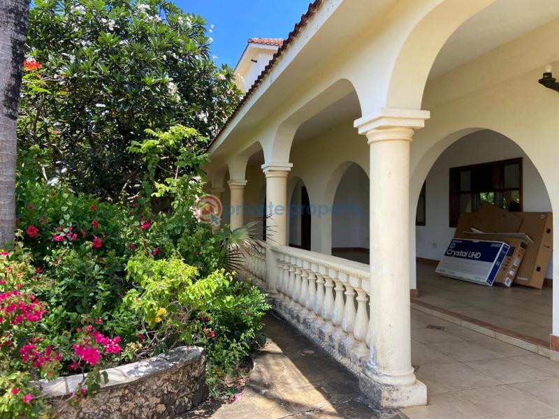 6 bedroom House For Sale Kuruwitu Beach Shimo La Tewa Kilifi - 2