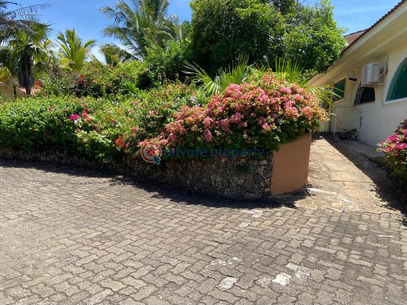 6 bedroom House For Sale Kuruwitu Beach Shimo La Tewa Kilifi - 7