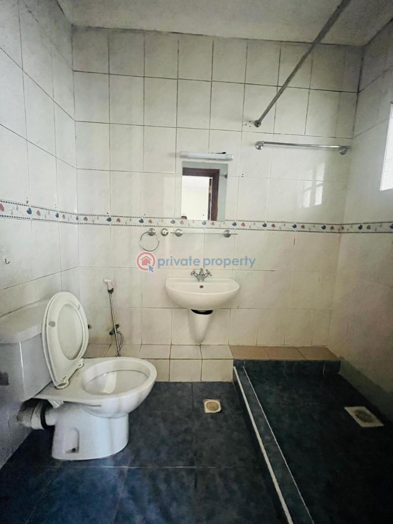 3 bedroom Apartment For Rent Close To Diamond Plaza 4th Parklands Avenue Nairobi - 9