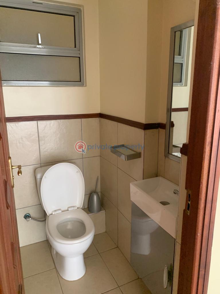 2 bedroom Apartment For Rent Near Kileleshwa Police Station. Nairobi - 8
