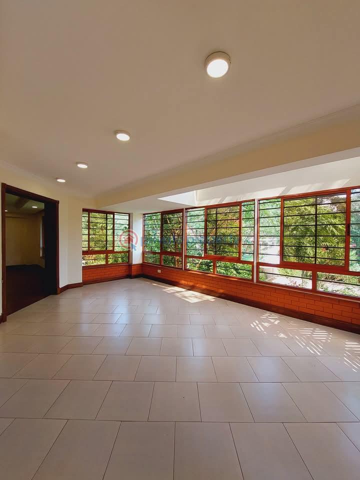 5 bedroom Townhouse For Rent Spring Valley Nairobi - 7