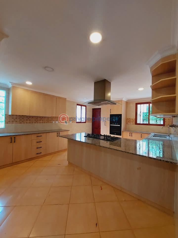 5 bedroom Townhouse For Rent Spring Valley Nairobi - 16