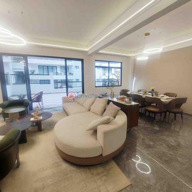 4 bedroom Apartment For Sale Near Kileleshwa Police Station. Nairobi - 22