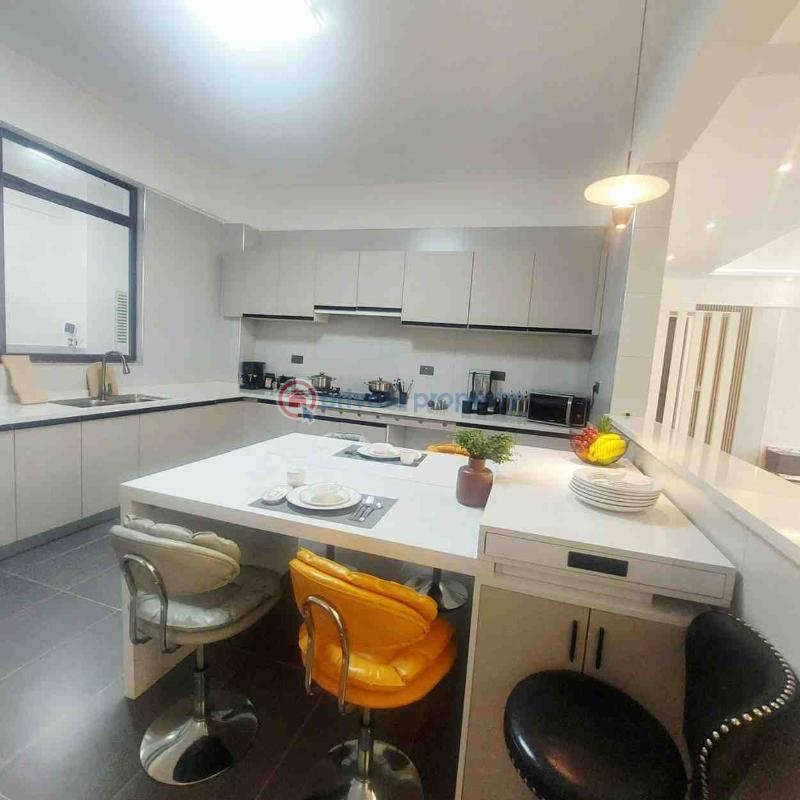 4 bedroom Apartment For Sale Near Kileleshwa Police Station. Nairobi - 6