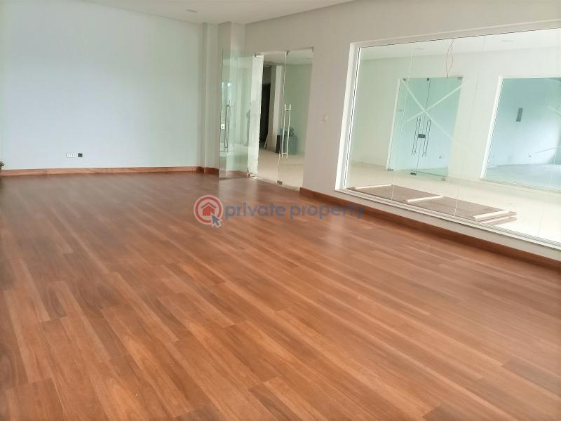 3 bedroom Apartment For Sale Near Kileleshwa Police Station. Nairobi - 11