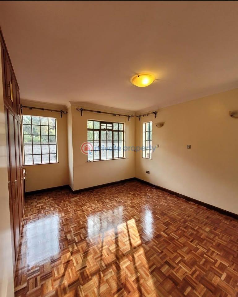 4 bedroom Townhouse For Rent Chalbi Near Lavington Green Shopping Mall. Nairobi - 10