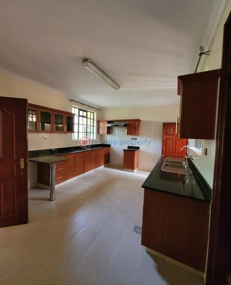 4 bedroom Townhouse For Rent Chalbi Near Lavington Green Shopping Mall. Nairobi - 5