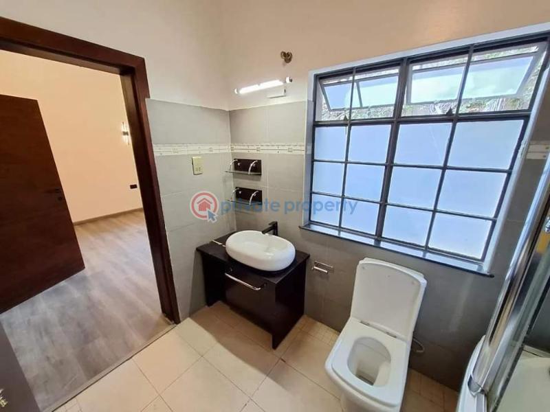 5 bedroom House For Sale Near Kileleshwa Police Station. Nairobi - 7