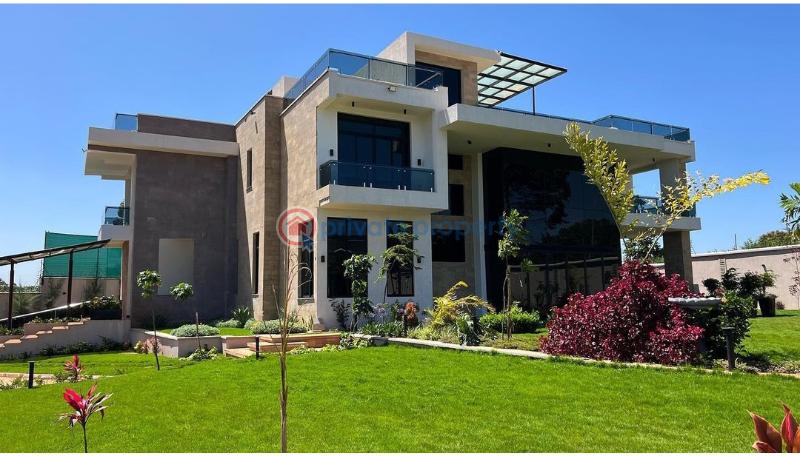 6 bedroom House For Sale Runda Westlands Nairobi - 1