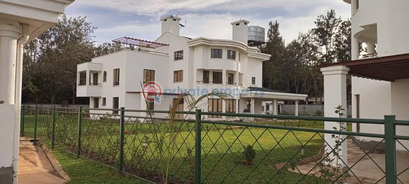 6 bedroom House For Sale Karen Nairobi - 1