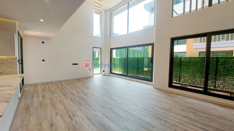 5 bedroom Townhouse For Sale Off Convent Drive Lavington Nairobi - 10